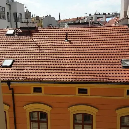 Apartment Long *