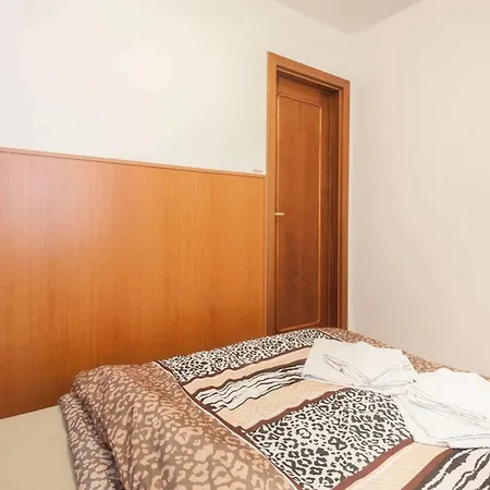 Long Apartment